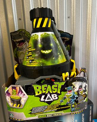 Beast lab shark creator gioco