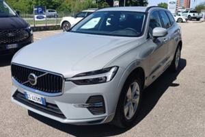 VOLVO XC60 B4 (d) AWD automatico Ultimate Dark