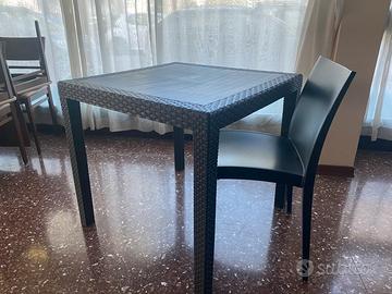 Tavoli e sedie arredamento sala ristorante