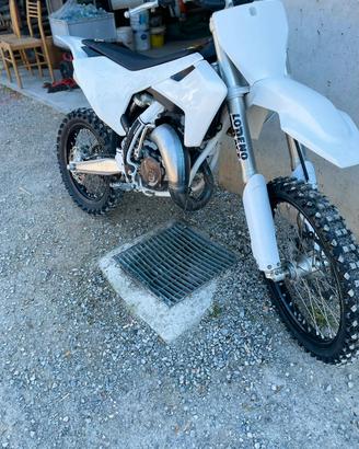 HUSQVARNA TC 85