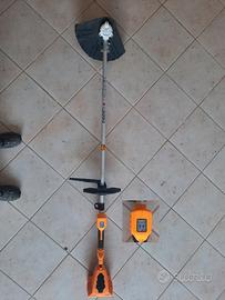 Decespugliatore a batteria 40V