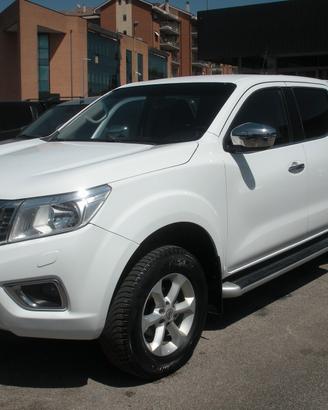 Nissan Navara 2.3 dCi 4WD Double Cab