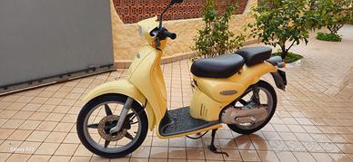 Aprilia Scarabeo Deluxe 2T primo modello 1993