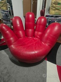 POLTRONA forma di MANO VERA PELLE