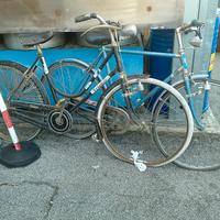 due biciclette 