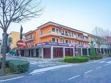 Trilocale ristrutturato Bibione centro