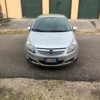 Opel corsa GPL (idonea per neopatentati)
