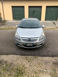 Opel corsa GPL (idonea per neopatentati)