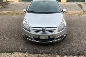 Opel corsa GPL (idonea per neopatentati)