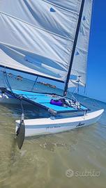 Catamarano hobie 16