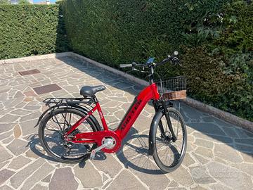 Bicicletta donna assistita