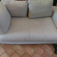 divano  ditre Italia 