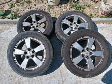 4 Cerchi in lega + 4 gomme