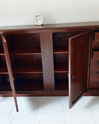 credenza in arte povera