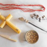 Oggettini da collezioni + collana corallo