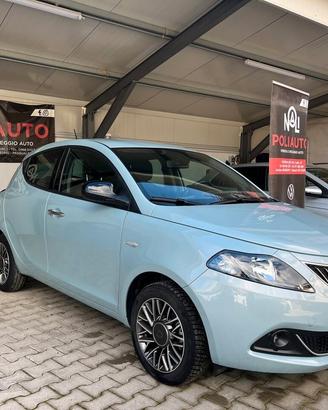 Lancia Ypsilon 1.0 FireFly 5 porte S&S Hybrid Albe