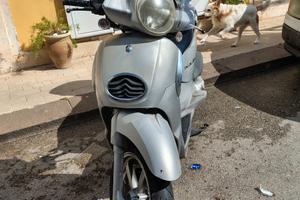 Aprilia Scarabeo 200 - 2012