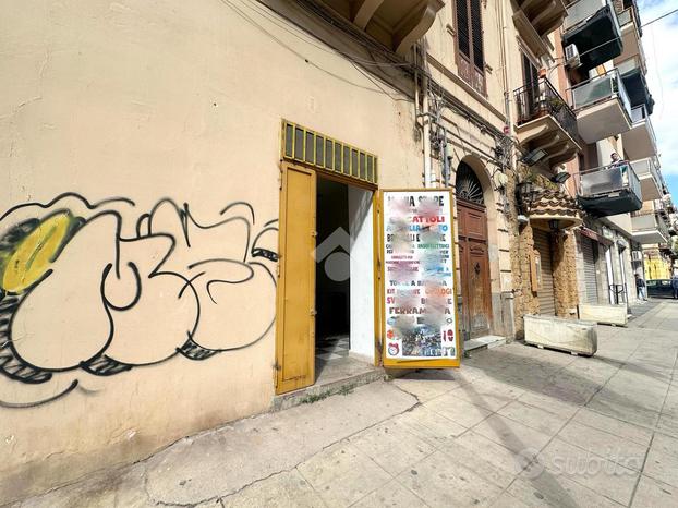 NEGOZIO A PALERMO