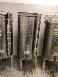 Serbatoi da stoccaggio per cantine