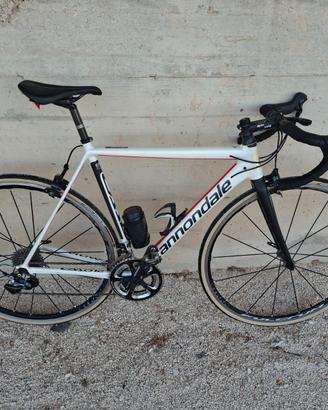 Bici da corsa Cannondale CAAD 12