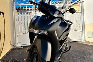 Sh 125 nero sport 2025