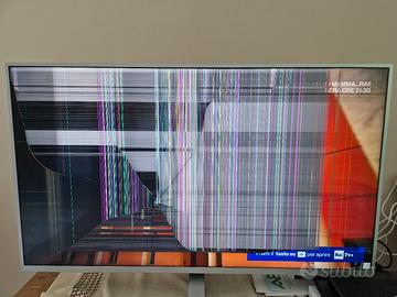 tv Philips con schermo rotto