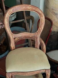 Sedia antica in legno e velluto verde