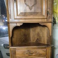 Mobile ad angolo in legno massello