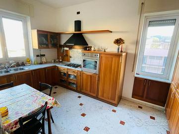 4 LOCALI A SESTRI LEVANTE