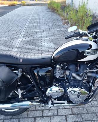 Triumph Bonneville T100 900cc