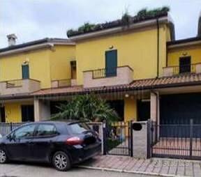 Immobile in asta di 108 m² con 3 locali e box auto