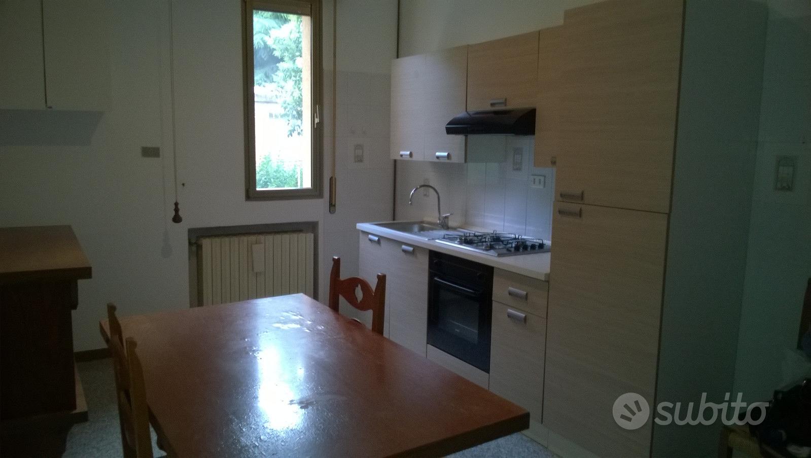 Due stanze singole per studenti zona Barca Camere/Posti letto In