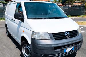 vw Transporter t5 2.5 TDI gancio traino 
