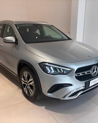 Mercedes Classe GLA 180 d Progressive Advanced aut