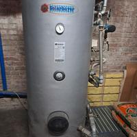 bollitore di accumulo 300 l. compreso vaso di espa