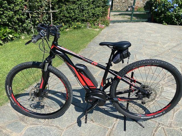 E bike Univega 1.0 mod. Summit tg S perfetta Biciclette In
