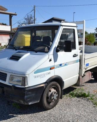 IVECO Daily 35.12 2.5 TDI PL CASSONE FISSO