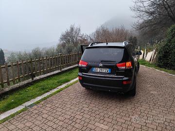 C.Crosser del 2009 4x4 con 7 posti