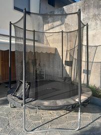 salta salta  trampolino