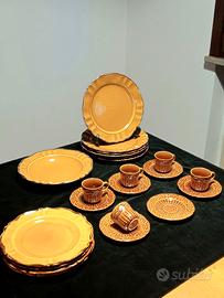 Piatti + tazzine ambrati