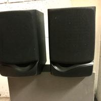 Due casse altoparlanti