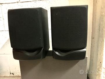 Due casse altoparlanti