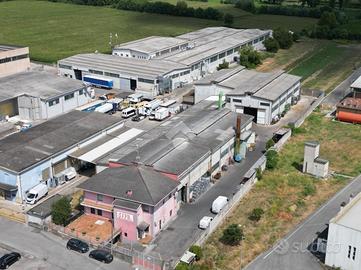 CAPANNONE A PAVONE DEL MELLA