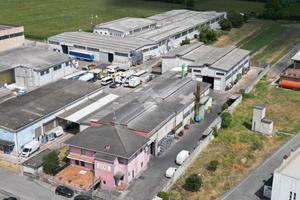 CAPANNONE A PAVONE DEL MELLA