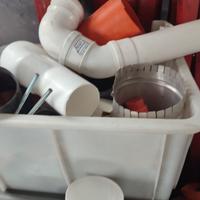 curve e raccordi tubi in plastica idrici