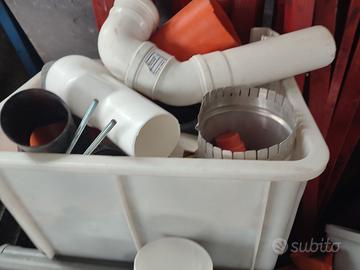 curve e raccordi tubi in plastica idrici