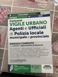 Libro concorso vigile urbano