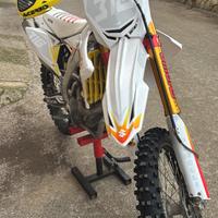 Suzuki Valenti RM-Z 450 - 2019