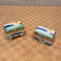 2 scatole in porcellana porta-pillole