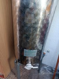 maturatore con base treppiede per miele 100 kg